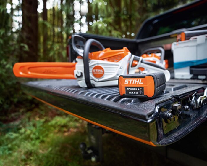 STIHL MSA300 Cordless Chainsaw - Image 3