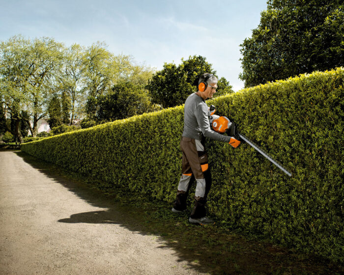 Stihl HS87T-30 Hedgetrimmer - Image 2