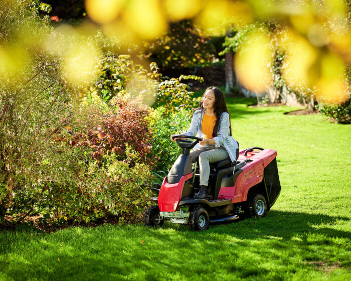 Mountfield MTF 66MQ Rear Collect 26" Ride On Lawn Mower - Image 5