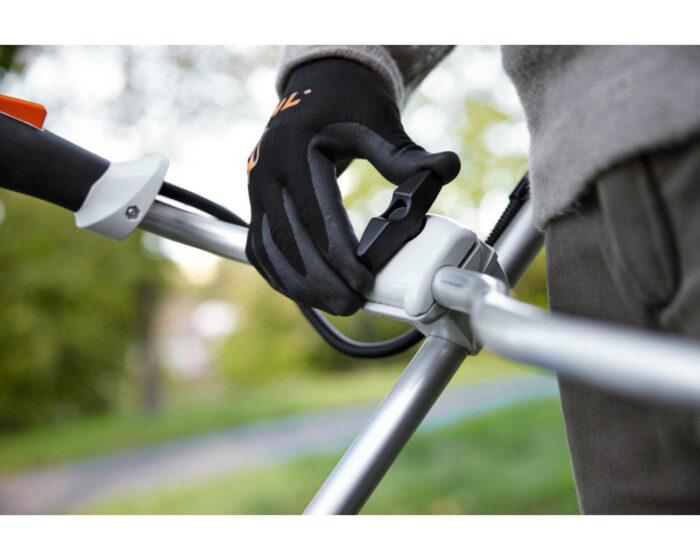 STIHL FSA120 Cordless Brushcutter - Image 4