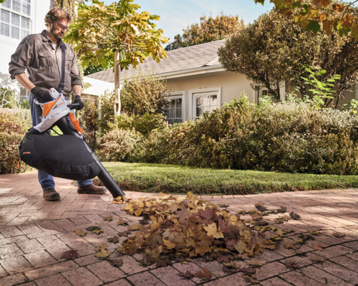 STIHL SHA56 Cordless Blower / Vacuum Set - Image 5