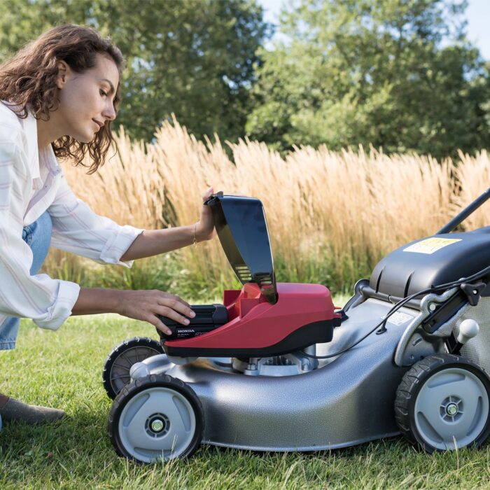 Honda Izy HRG 466 XB Cordless Lawnmower - Image 8