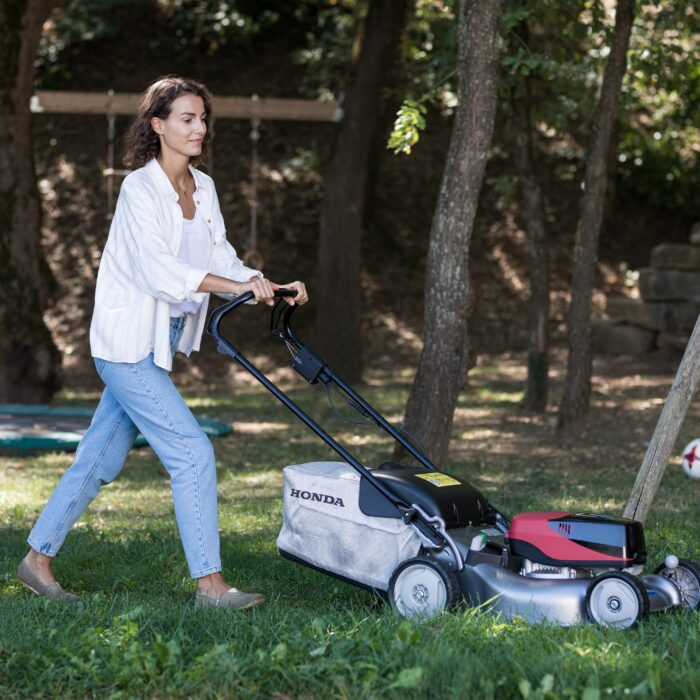 Honda Izy HRG 466 XB Cordless Lawnmower - Image 5